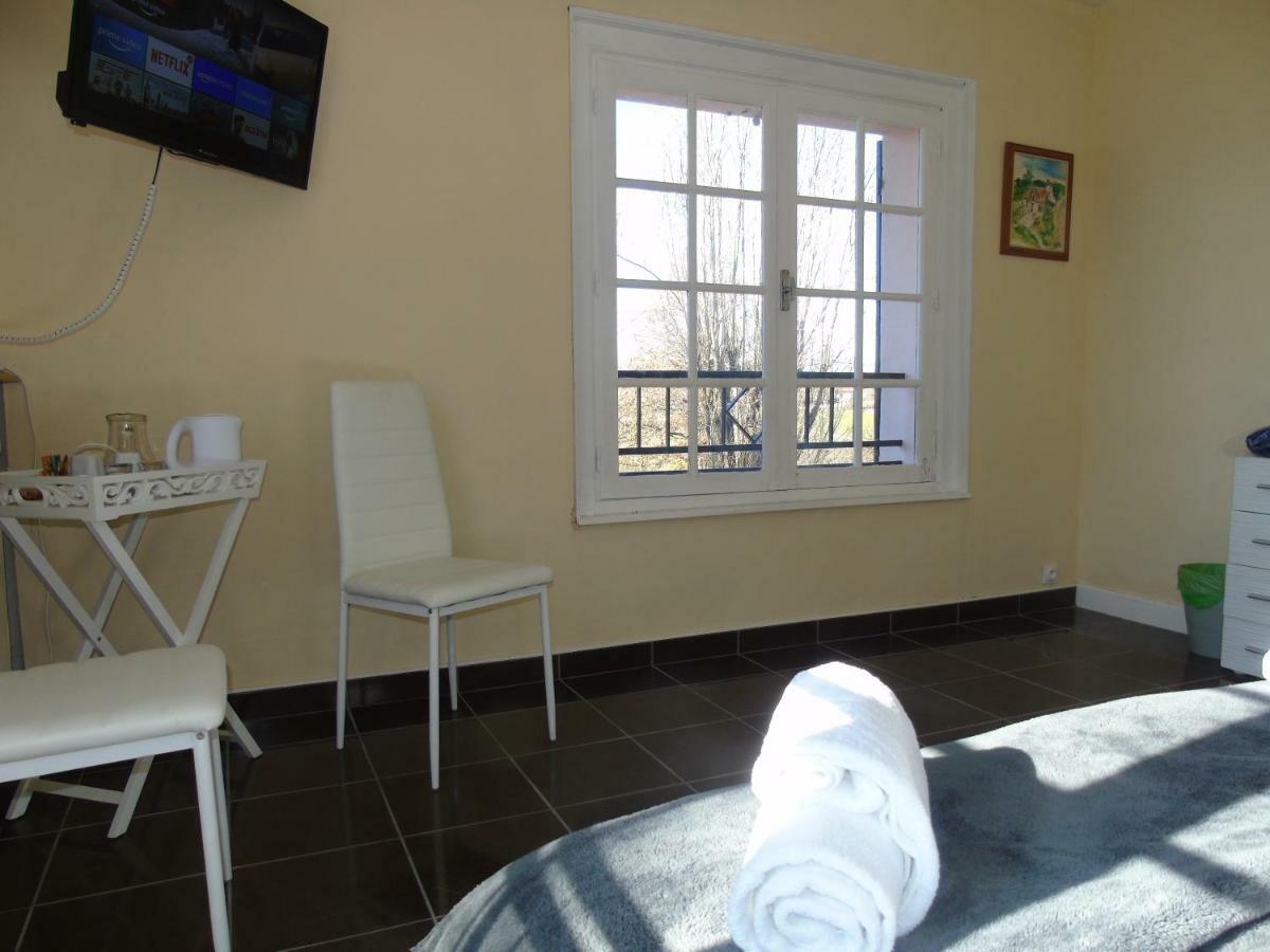 La Croix Blanche Bed & Breakfast ภายนอก รูปภาพ